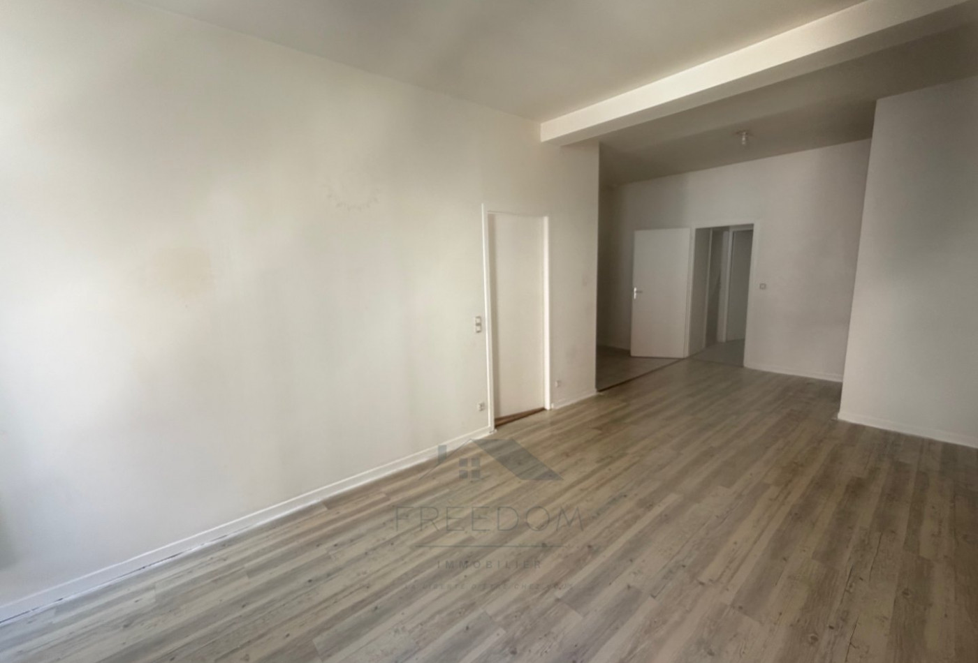 location Appartement rénové Beziers - Photo 1