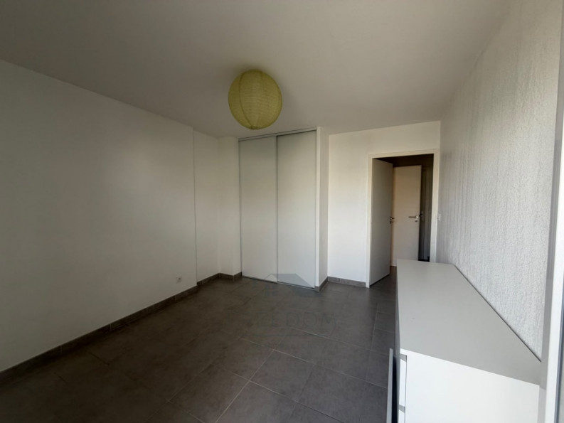 location Appartement en résidence Beziers - Photo 5