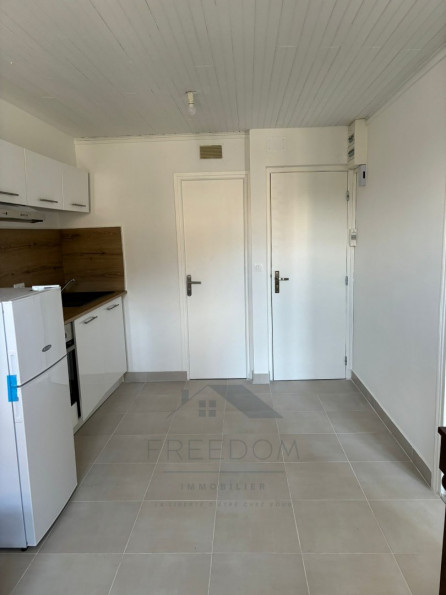 location Appartement rénové Beziers - Photo 3