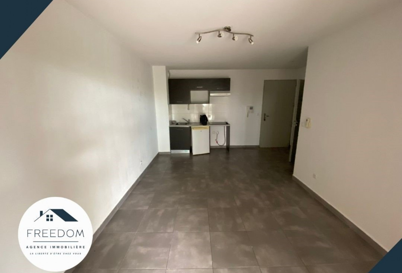 vente Appartement en rez de jardin Sauvian - Photo 3