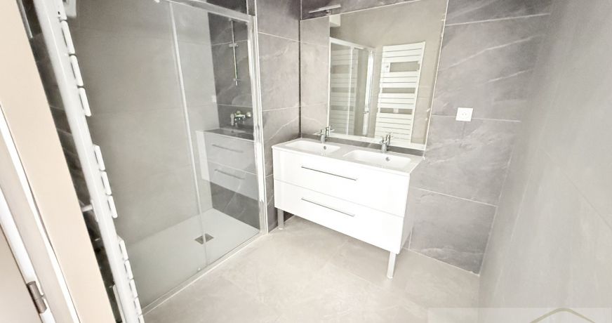 vente Appartement terrasse Beziers