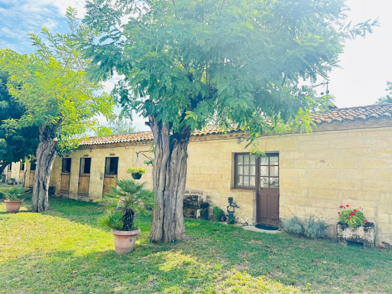 vente Domaine Castries - Photo 2