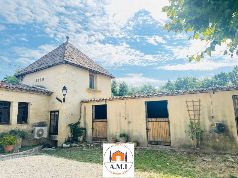 vente Domaine Castries - Photo 1