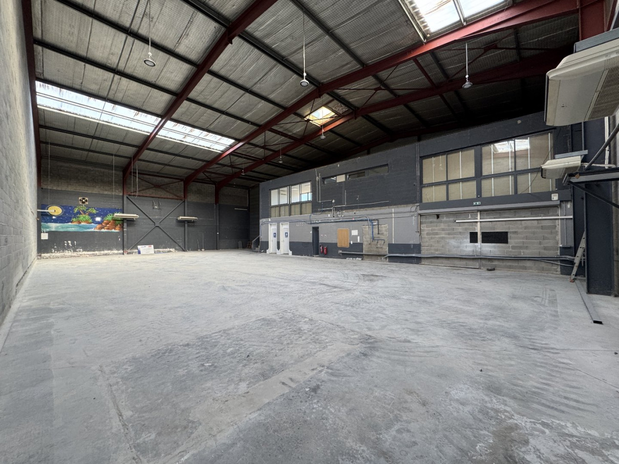 vente Locaux d'activité Sete - Photo 1