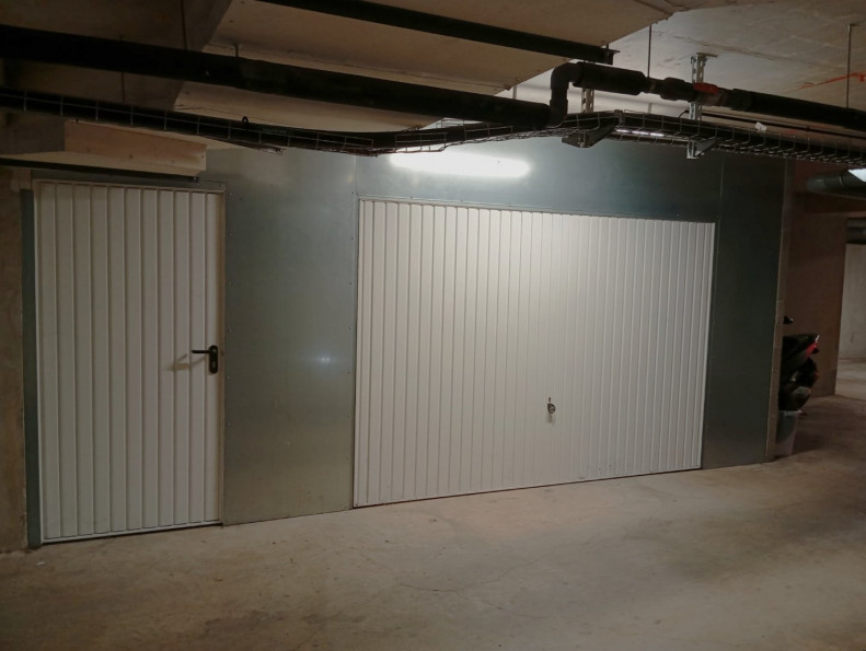 vente Garage Sete - Photo 1