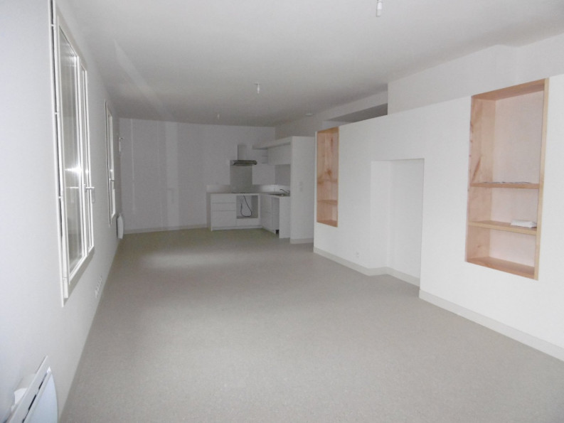 location Appartement Saint Clement De Riviere - Photo 1