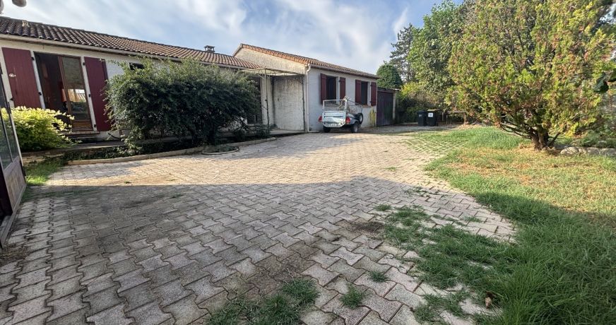 location Maison Carnas
