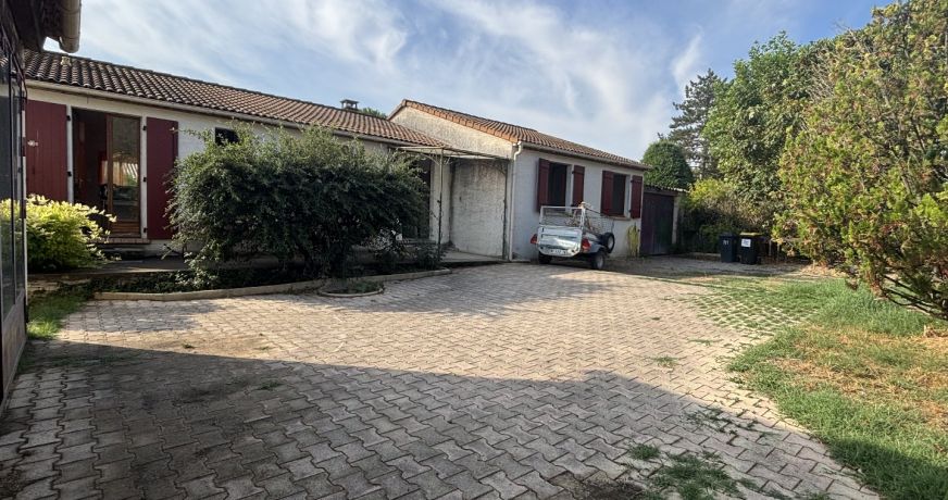 location Maison Carnas