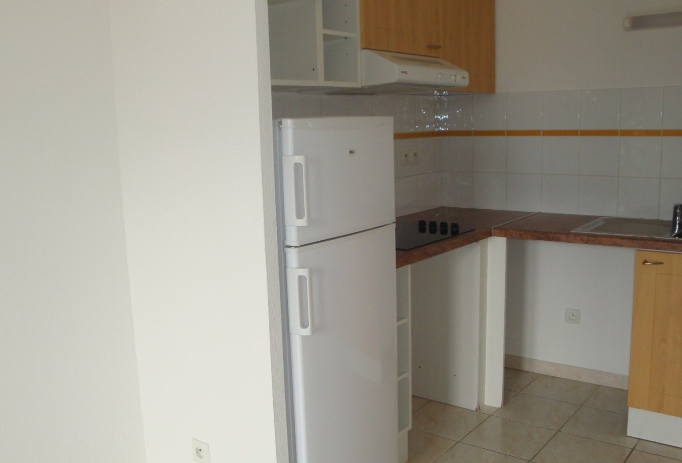 location Appartement Saint Clement De Riviere - Photo 3