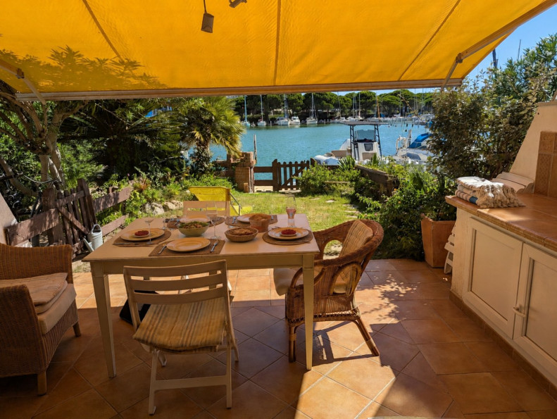 vente Appartement en marina Port Camargue - Photo 1