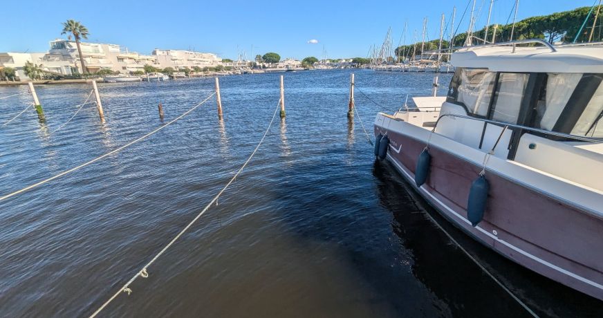 location Etang Port Camargue