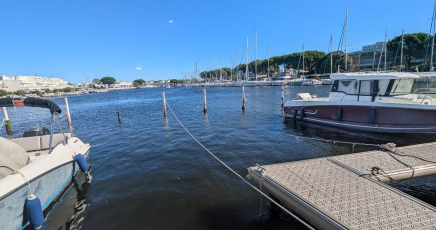 location Etang Port Camargue