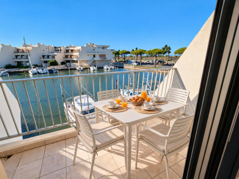 vente Appartement en marina Port Camargue - Photo 1