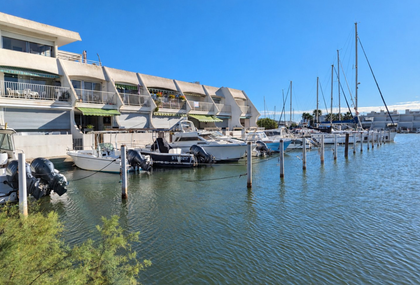 vente Appartement en marina Port Camargue - Photo 7
