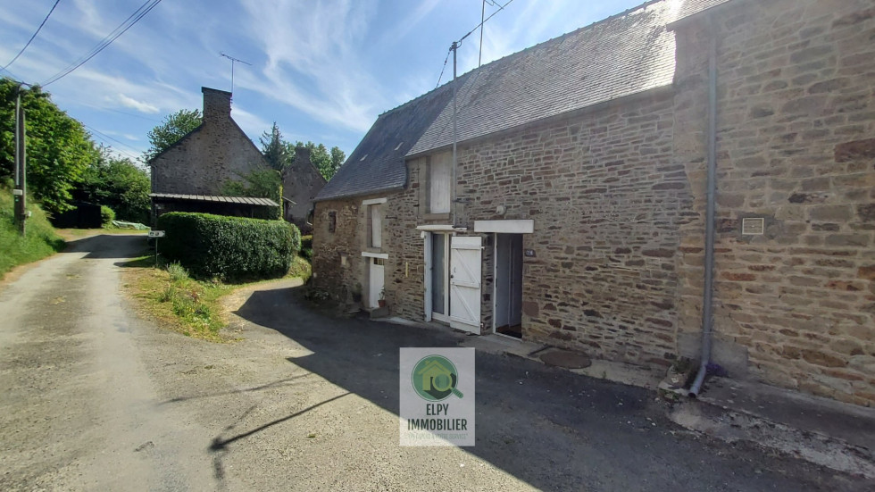 vente Maison en pierre Val Couesnon - Photo 1