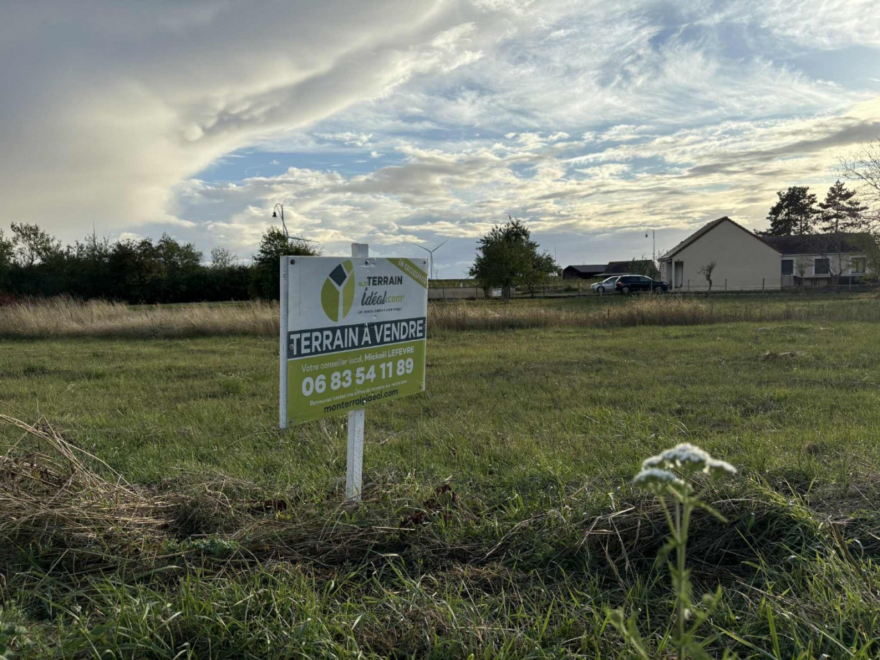 à vendre Terrain diffus (hors lotissement) Mehun Sur Yevre - Photo 1