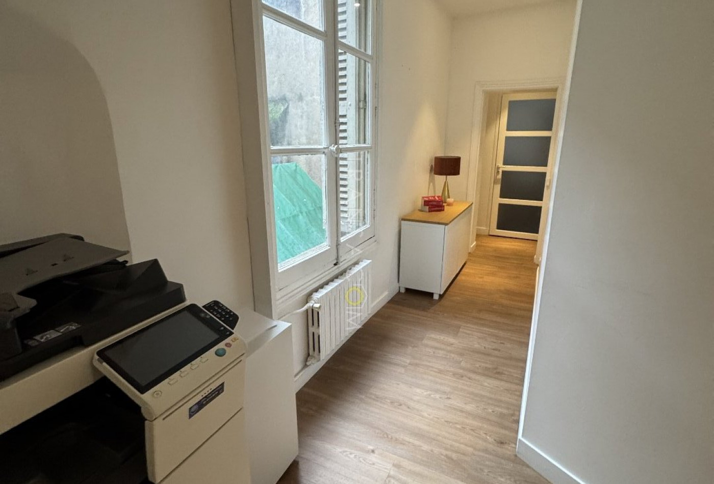 location Bureau Tours - Photo 6