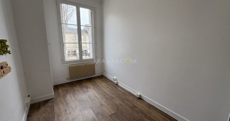 location Local commercial Tours