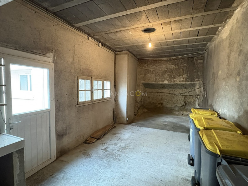 location Local commercial Tours - Photo 8