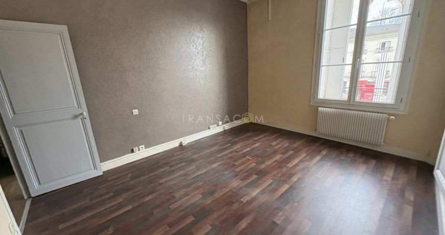 location Local commercial Tours