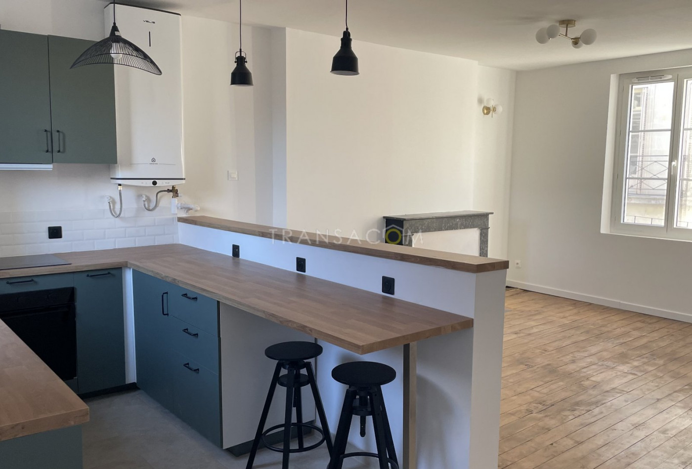 location Appartement rénové Tours - Photo 1
