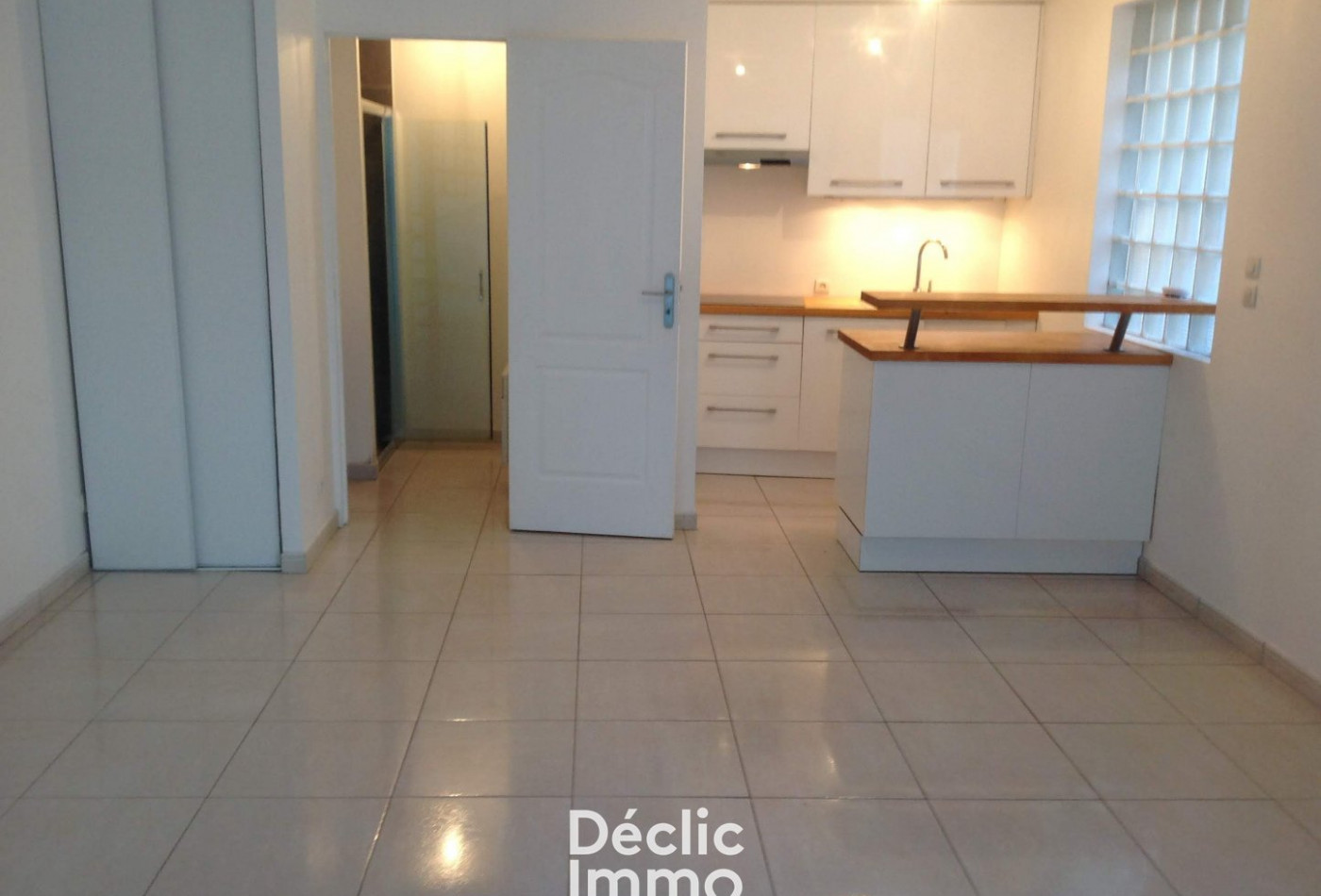 location Maison de ville Saint-pierre-des-corps - Photo 2