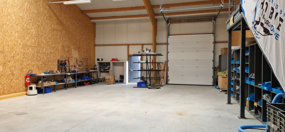 location Locaux d'activité Ballan Mire - Photo 2