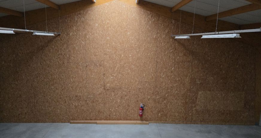 location Locaux d'activité Ballan Mire