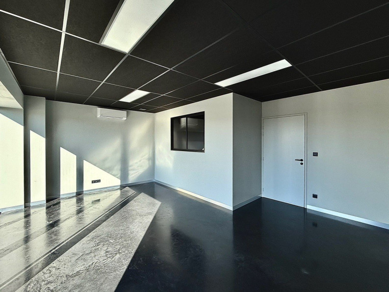 location Locaux d'activité Esvres - Photo 6