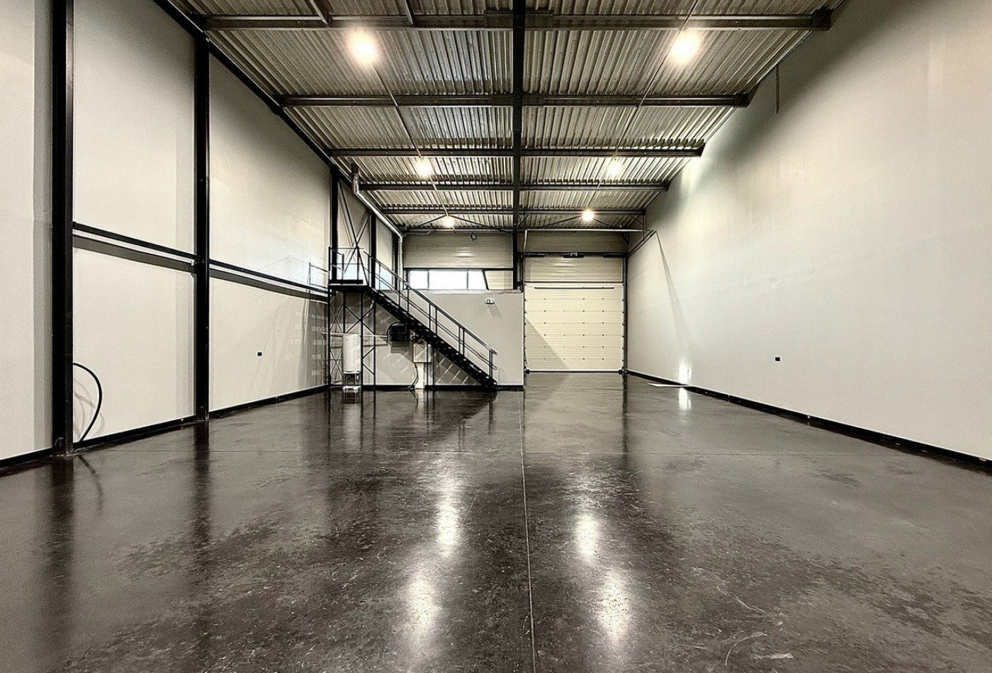 location Locaux d'activité Esvres - Photo 1