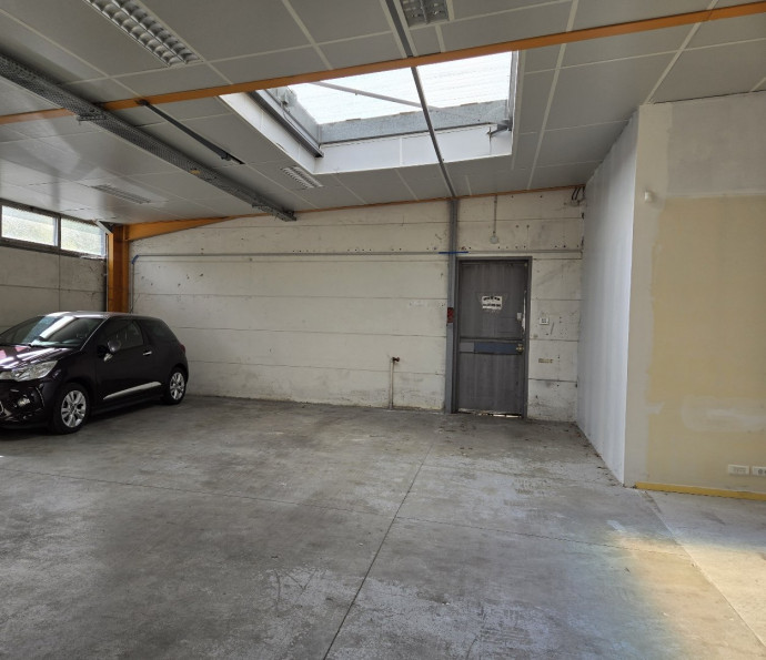 vente Locaux d'activité Tours - Photo 4