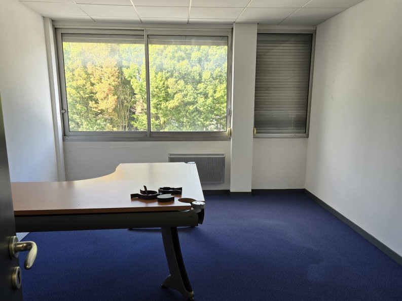 vente Locaux d'activité Tours - Photo 2