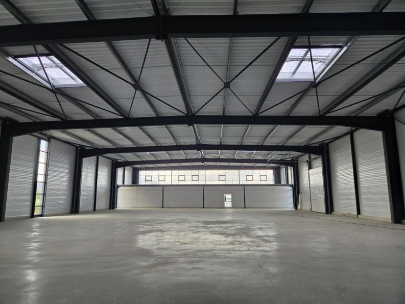 location Locaux d'activité Parcay Meslay - Photo 1