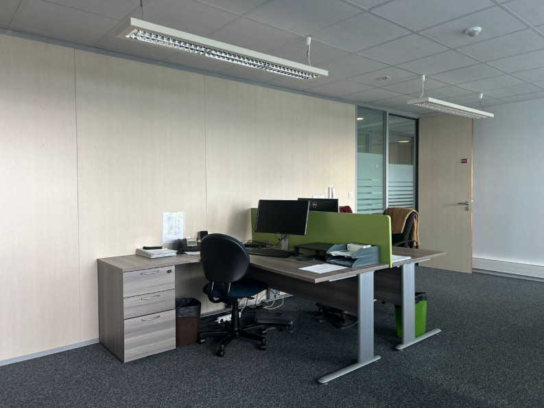 location Bureau Tours - Photo 2