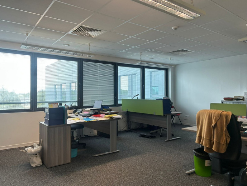 location Bureau Tours - Photo 5