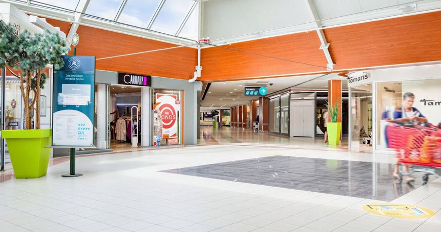 location Local commercial Saint Cyr Sur Loire