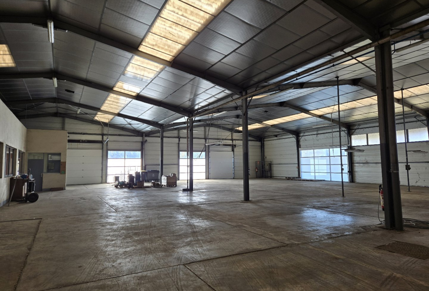 vente Locaux d'activité La Ville Aux Dames - Photo 3