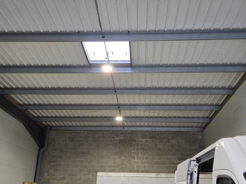 vente Locaux d'activité Ballan Mire - Photo 5