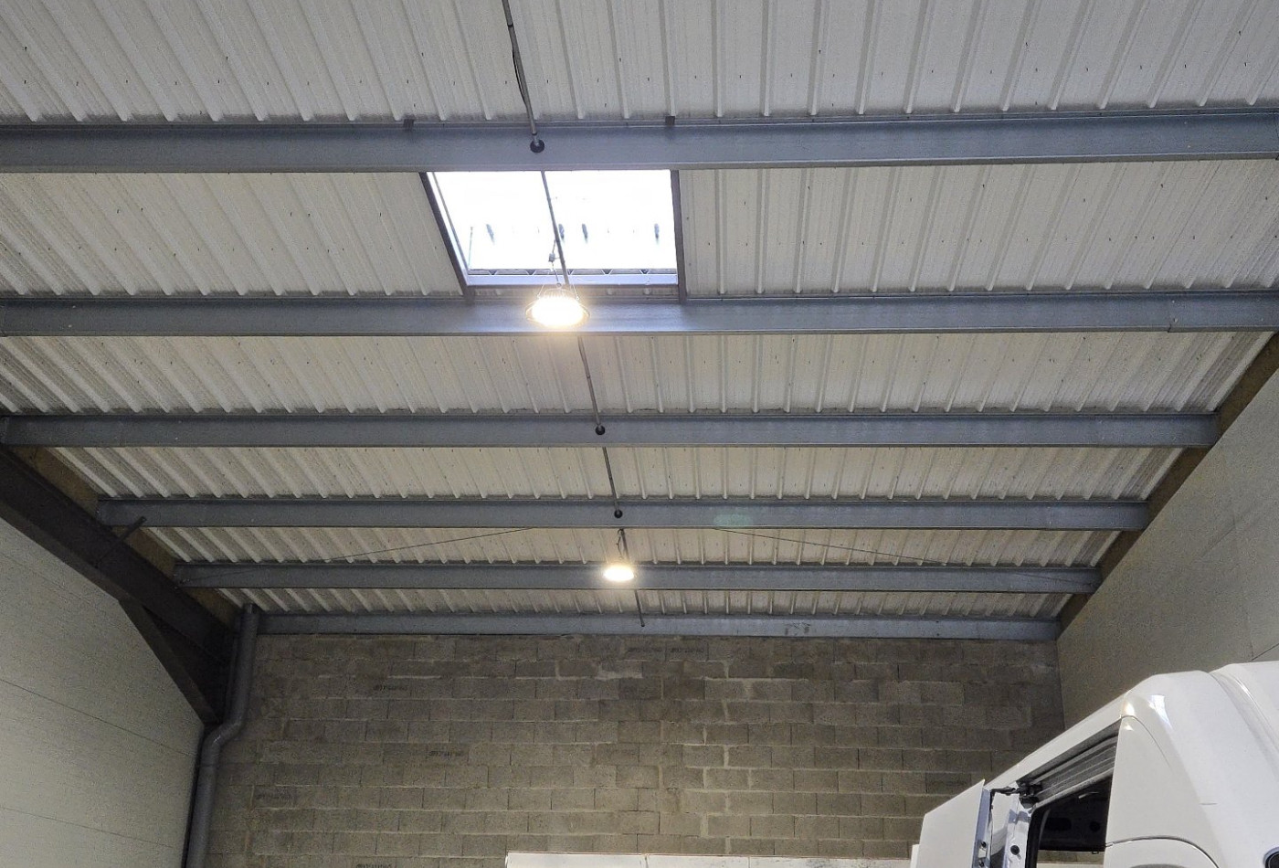 location Locaux d'activité Ballan Mire - Photo 5