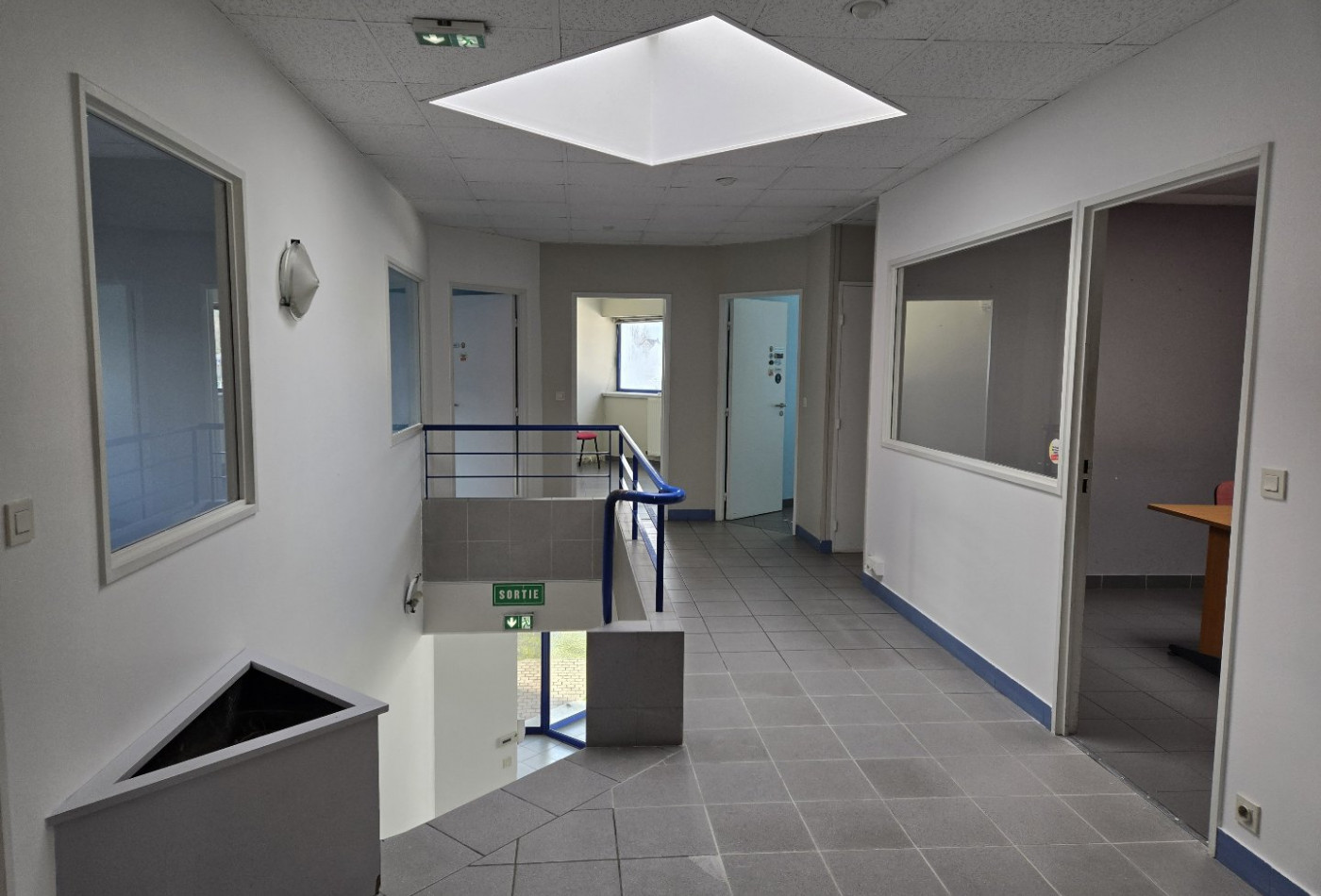 location Locaux d'activité Chambray Les Tours - Photo 9