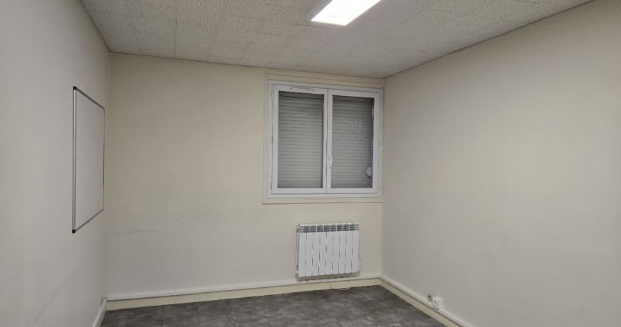 location Bureau Saint Avertin