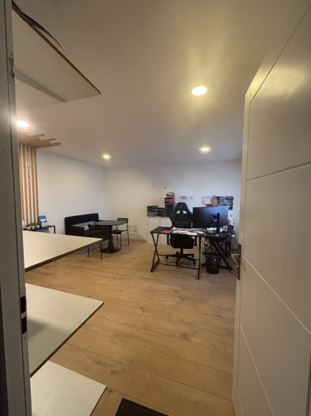 location Locaux d'activité Monts - Photo 1