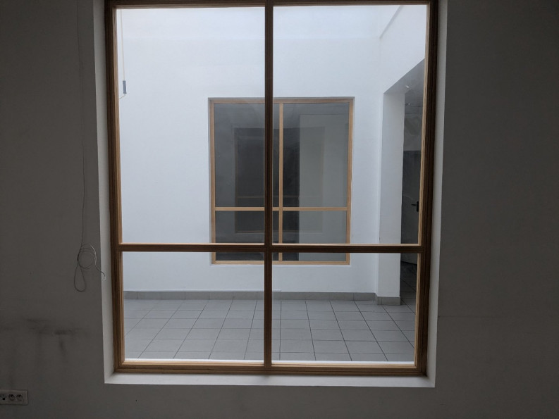 location Bureau Tours - Photo 1