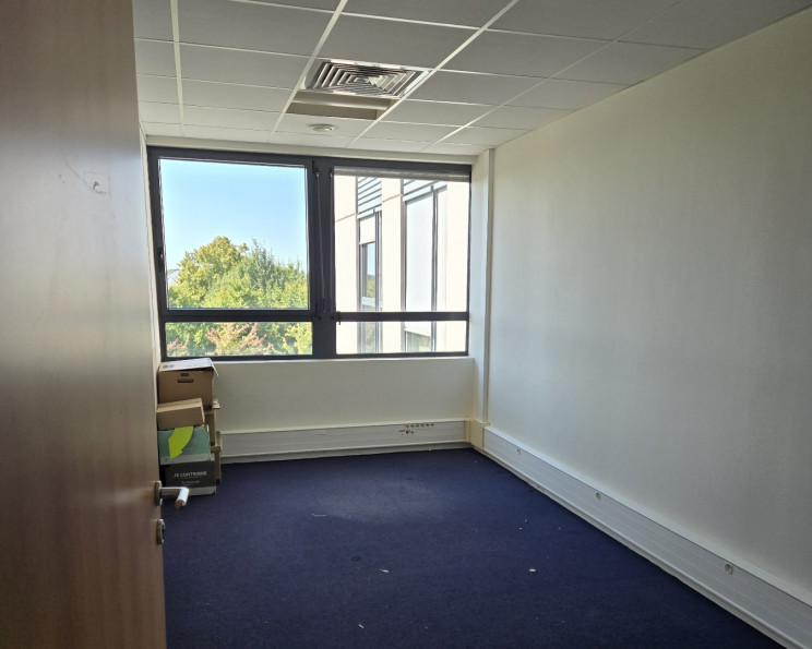 location Bureau Tours - Photo 4