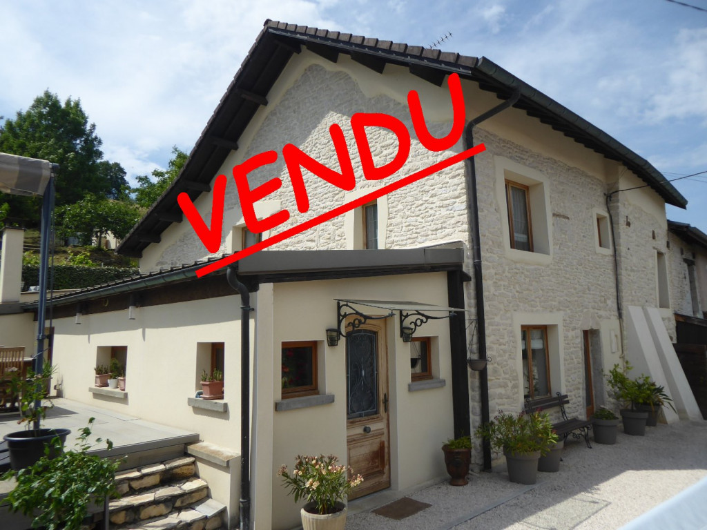 à vendre Maison en pierre Cremieu - Photo 1