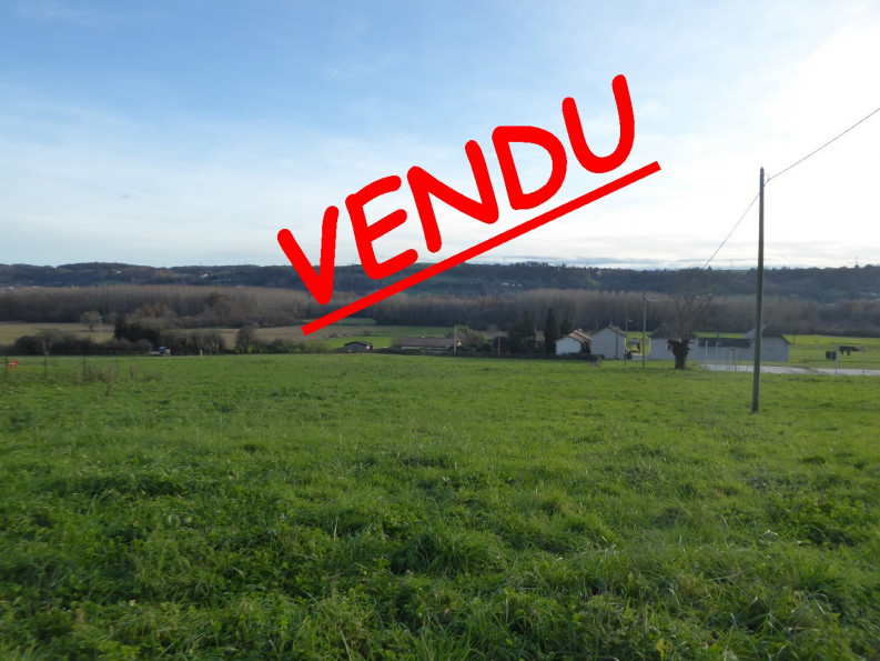 vente Terrain constructible Saint Chef - Photo 1