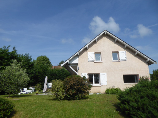 à vendre Maison individuelle Salagnon