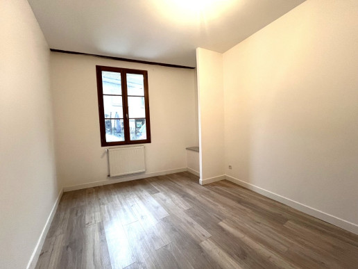 à vendre Appartement rénové Saint Chef