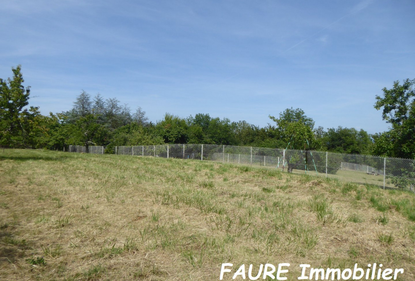 vente Terrain constructible Trept - Photo 3