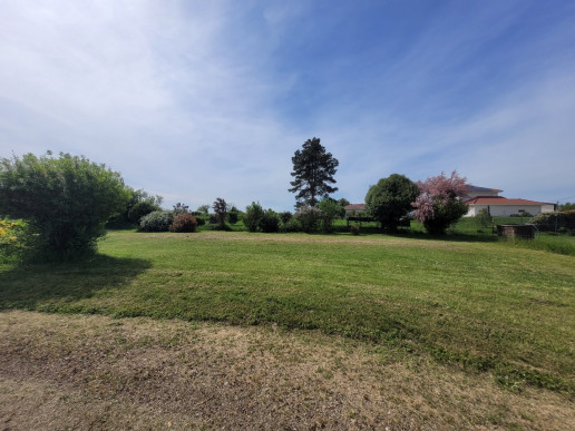 à vendre Terrain constructible Saint Baudille De La Tour